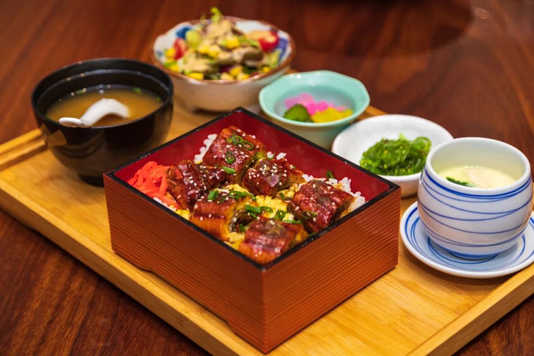 住进风景里温泉酒店,住进风景里旅游度假温泉酒店