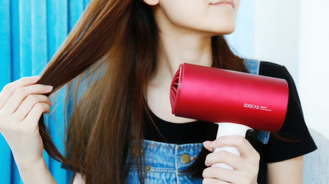 dyson戴森家用速干电吹风,小米吹风机99元经济款