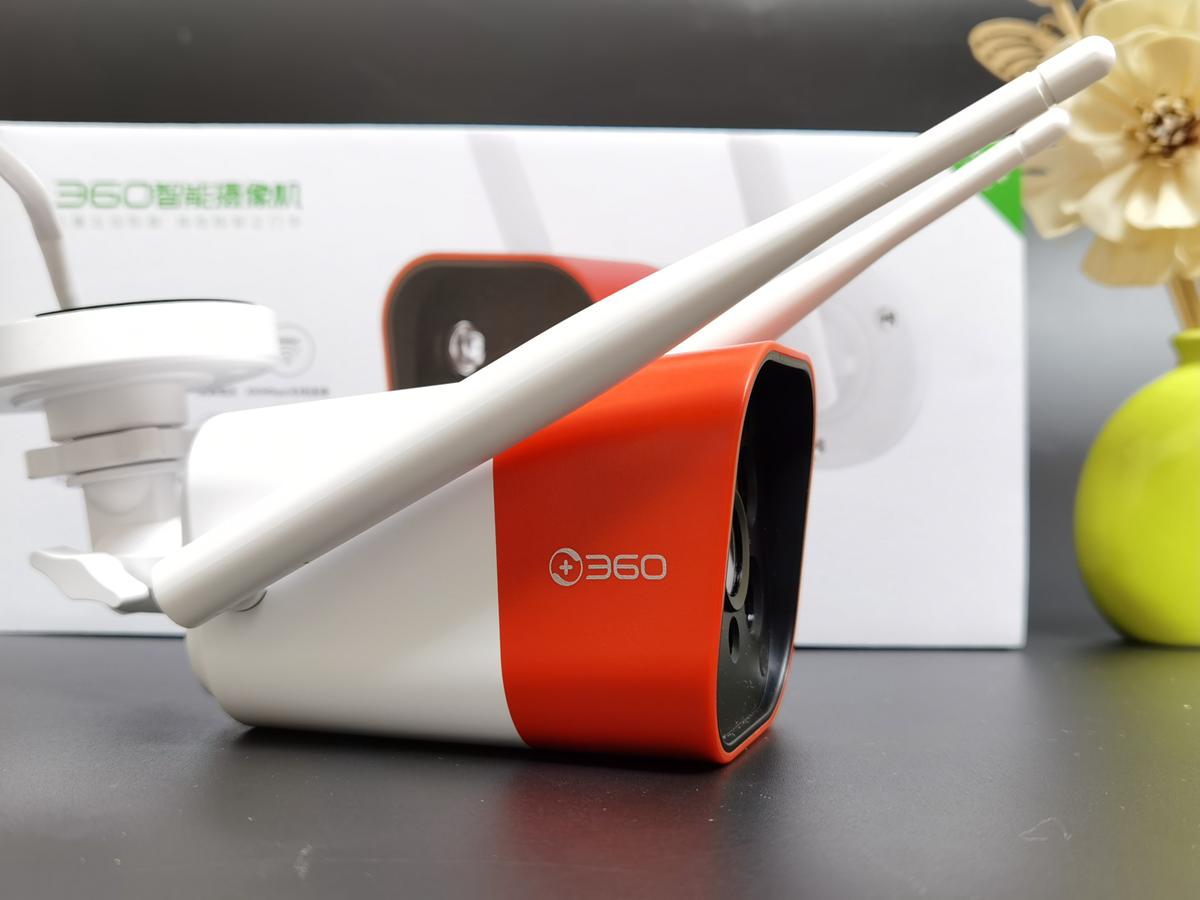 能抵风雨，2K超清画质更清楚，看家护院必备360智能摄像机体验