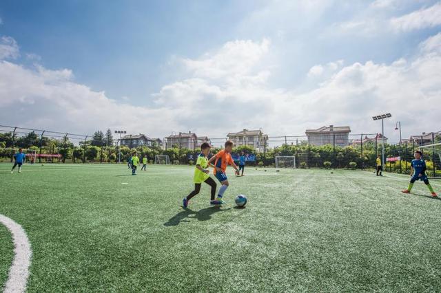 享受足球带来的快乐,让孩子享受足球乐趣