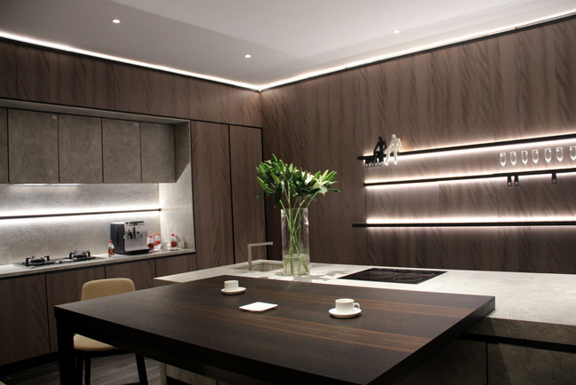 14位主编挑刺传说中重新定义整装的大宅，这是观后感