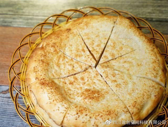 来新疆满足你对馕的所有想象,来了新疆才知道馕不止这一种