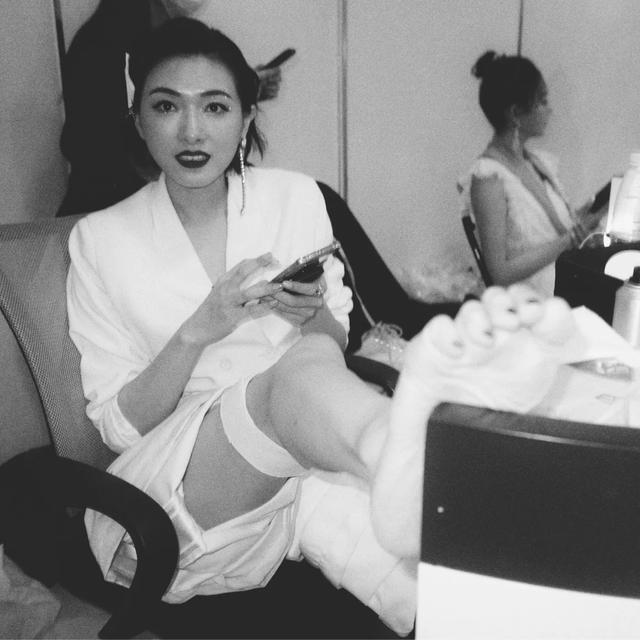 男女通吃：用5点说明万老板是怎么异军突起，颠倒众生的