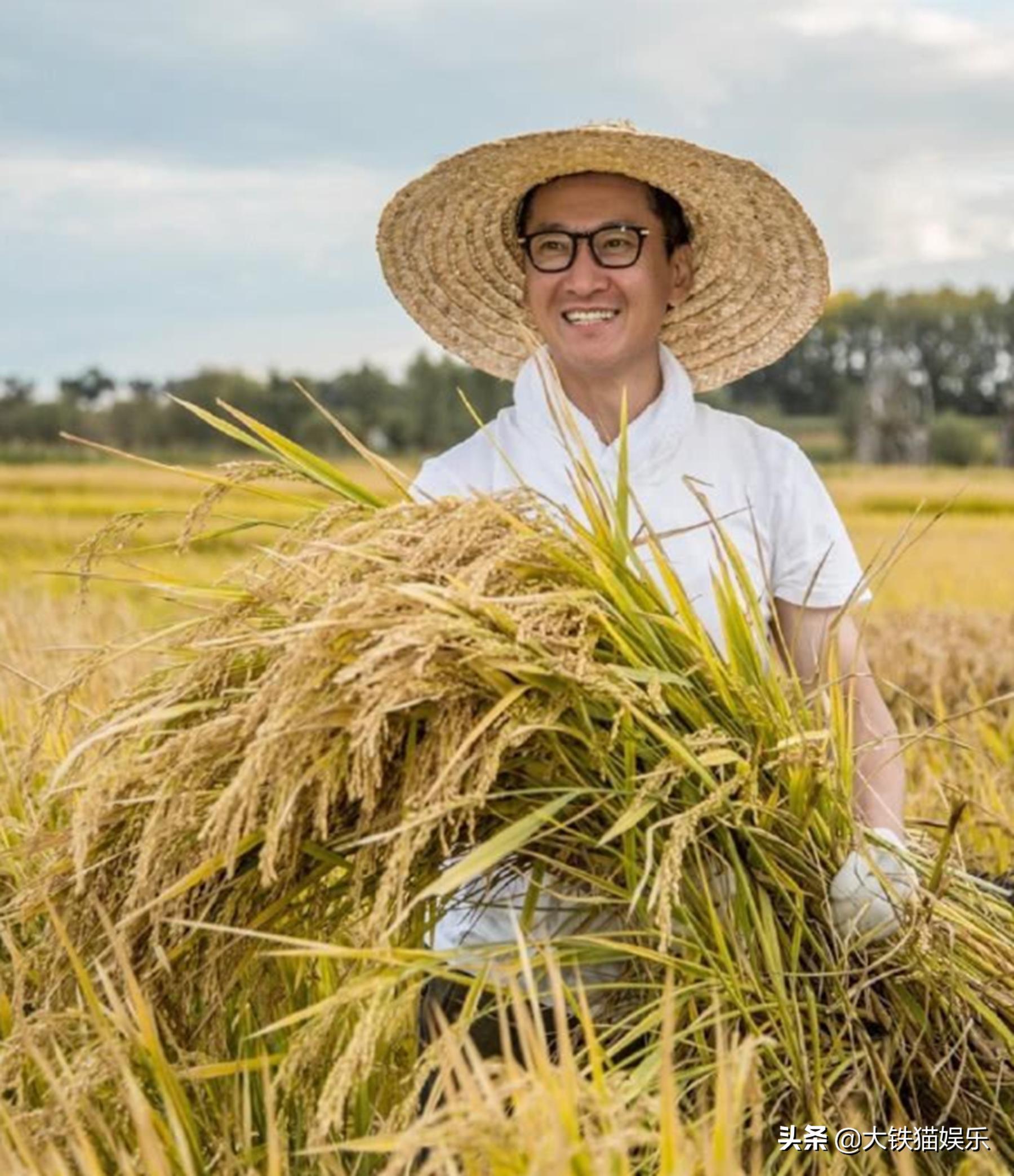 人前是明星背后是资本家,人前是过气明星人后是商业大佬