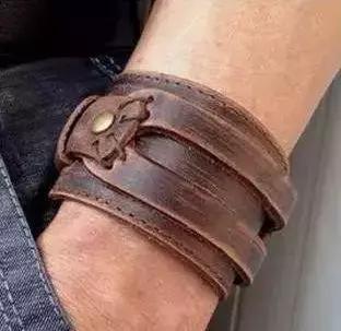 男士简约手串搭配,男人手串搭配