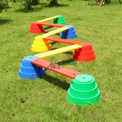 幼儿园户外体育活动的要求与指导,幼儿园户外大区域体育设置理念