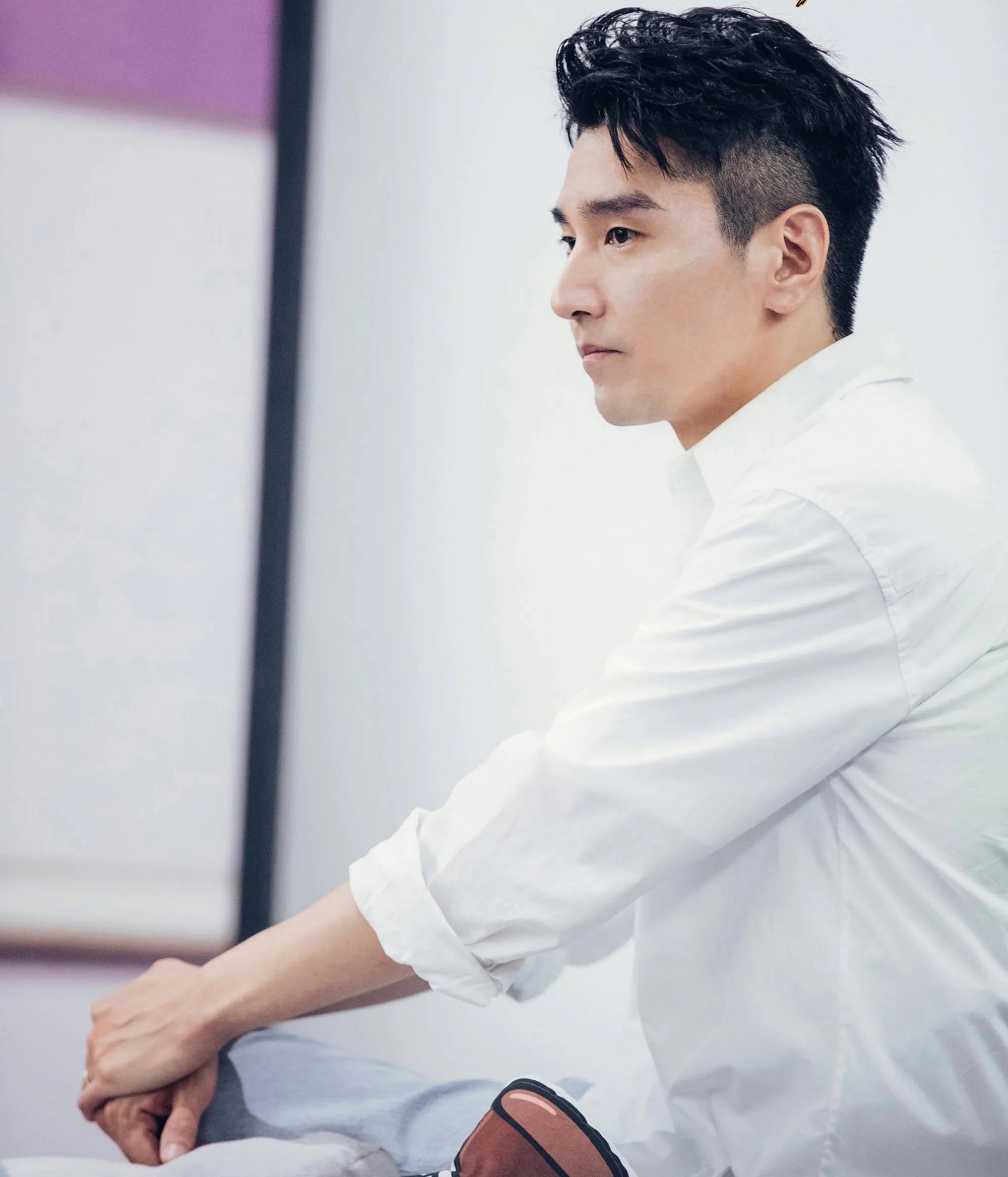 赵又廷的风流情史，靠魅力征服3个女人，娶国民女神获幸福