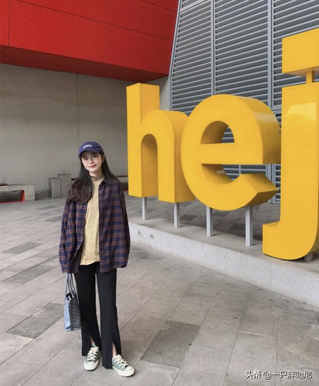 裤子过时不要扔改个潮流穿,不穿的牛仔裤先别扔