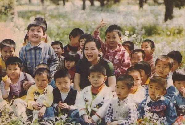 90年代香港女星集锦视频,90年代香港女星盛世美颜