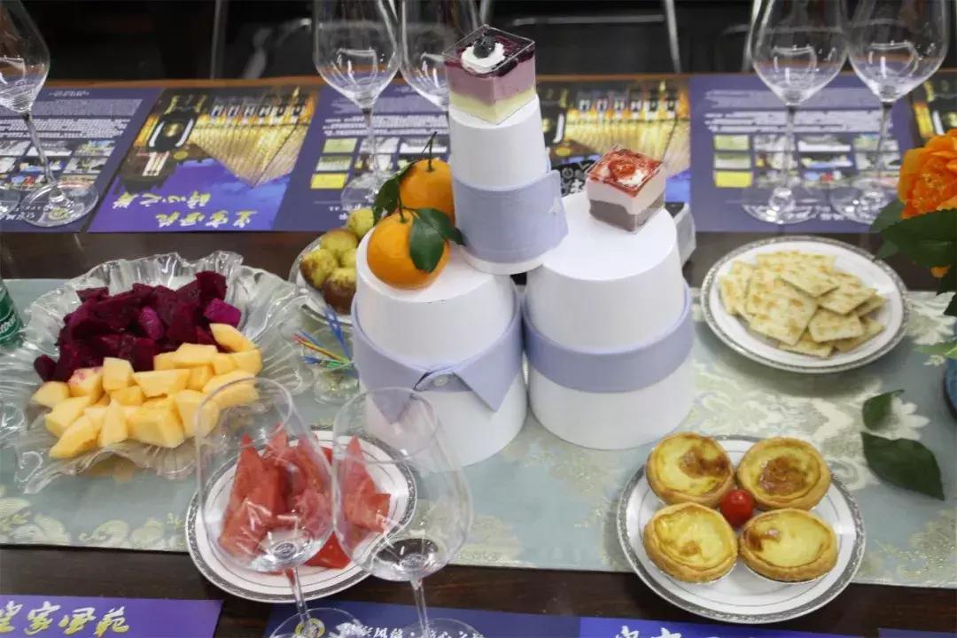 鍟嗗姟缁呭＋鍨嬬敺椋庢牸,鏃跺皻鍟嗗姟浼戦棽缁呭＋