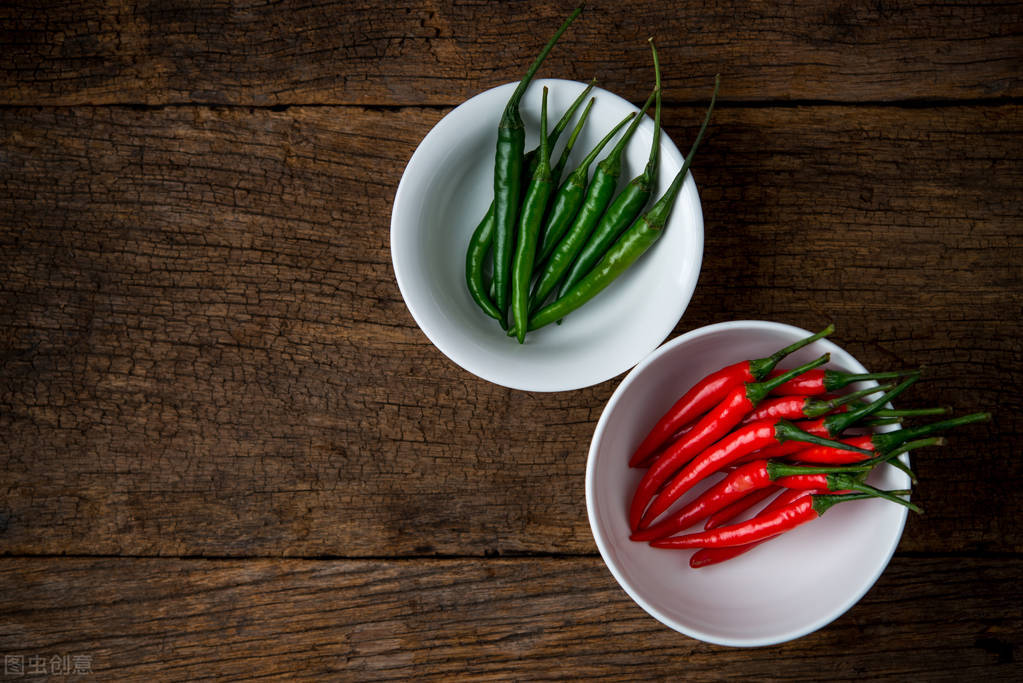 交警用辣椒水喷驾驶员眼睛,交警被喷辣椒水有什么危害