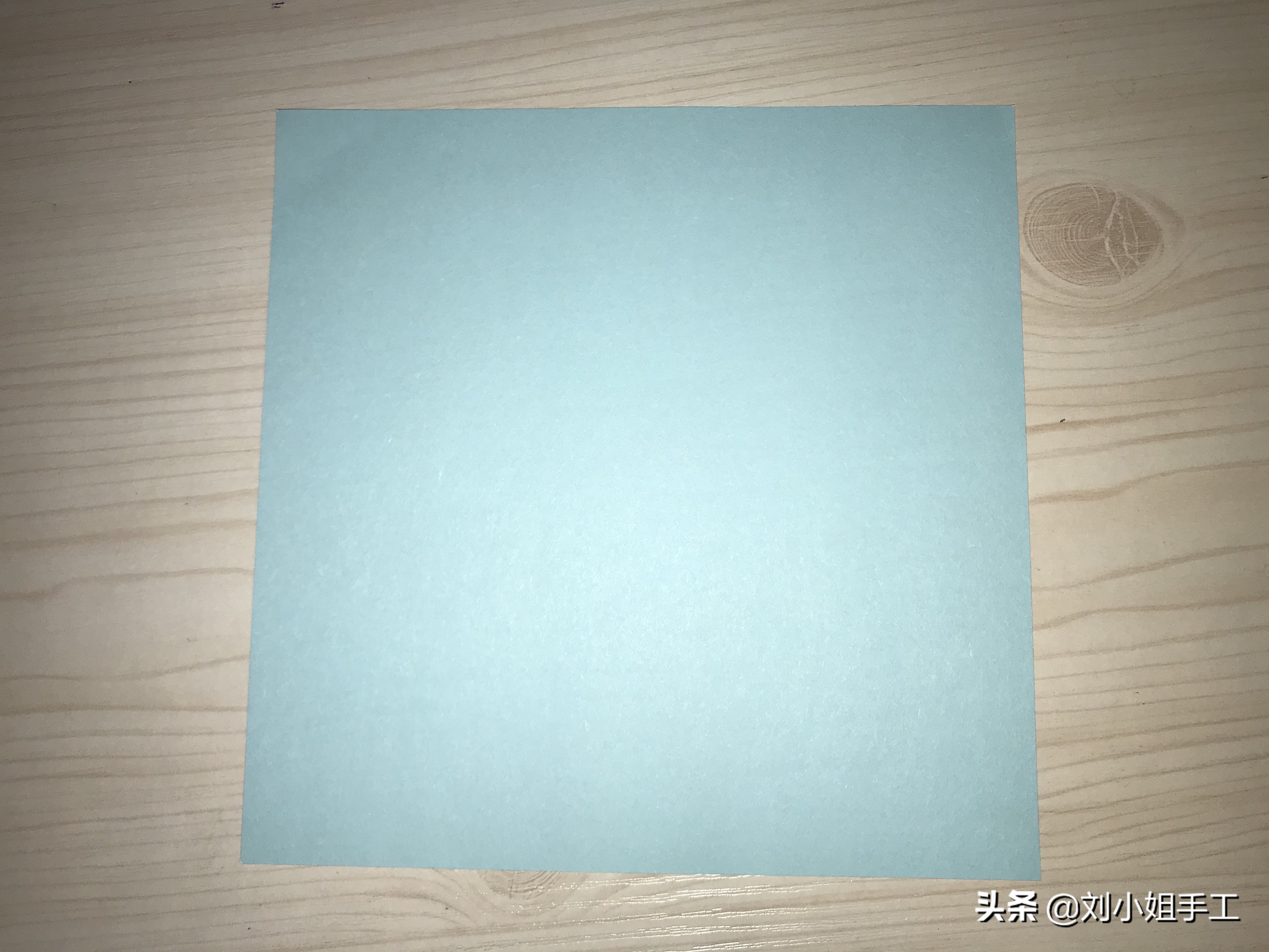 礼物盒包装上的蝴蝶结系法,礼物包装教程丝带蝴蝶结