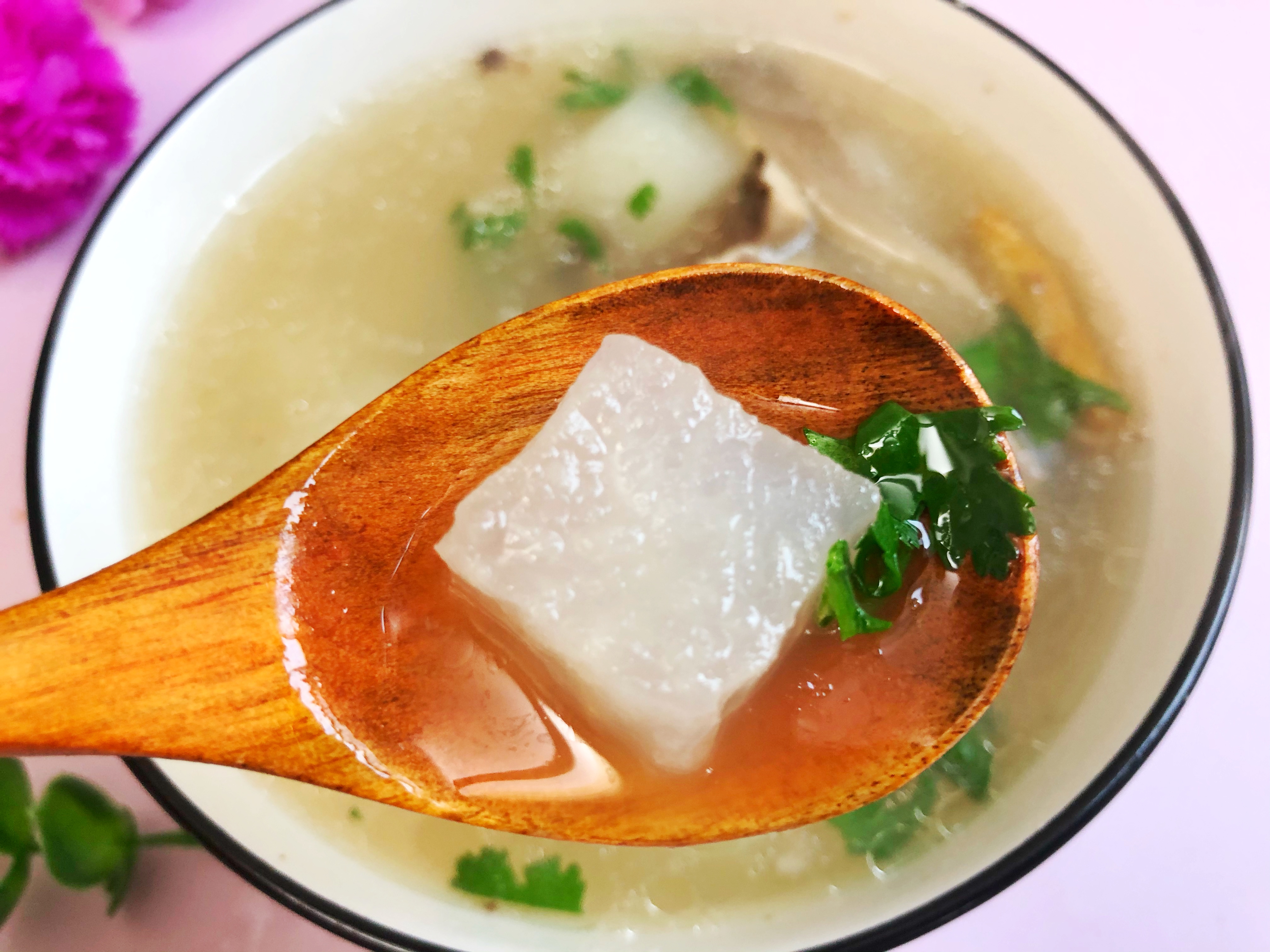 家庭熬骨头汤放什么调料,在家熬骨头汤