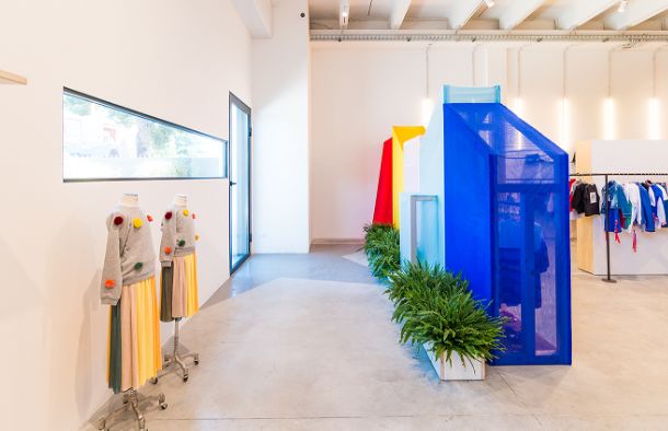 85、90后的妈妈最爱带孩子逛的童装店竟然是这样？