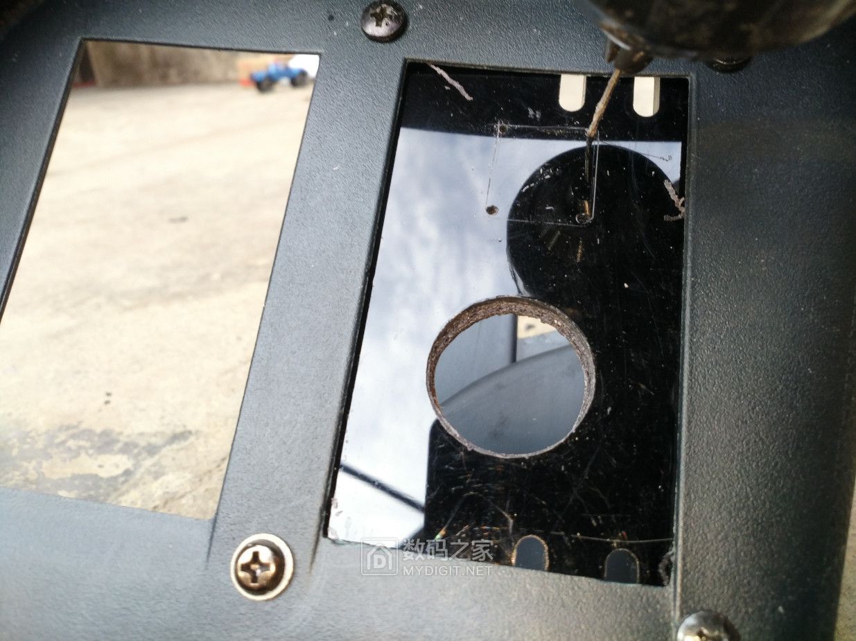 福特嘉年华点烟器插口改u盘,福特嘉年华车上的usb怎么更换