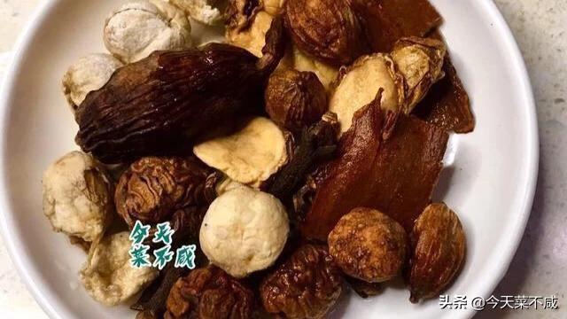 火锅鸡食物沧州,火锅的特色菜品