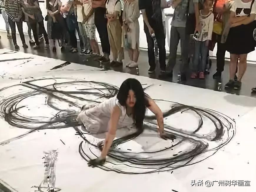 考上湖大是什么水平,考上湖美一年花多少