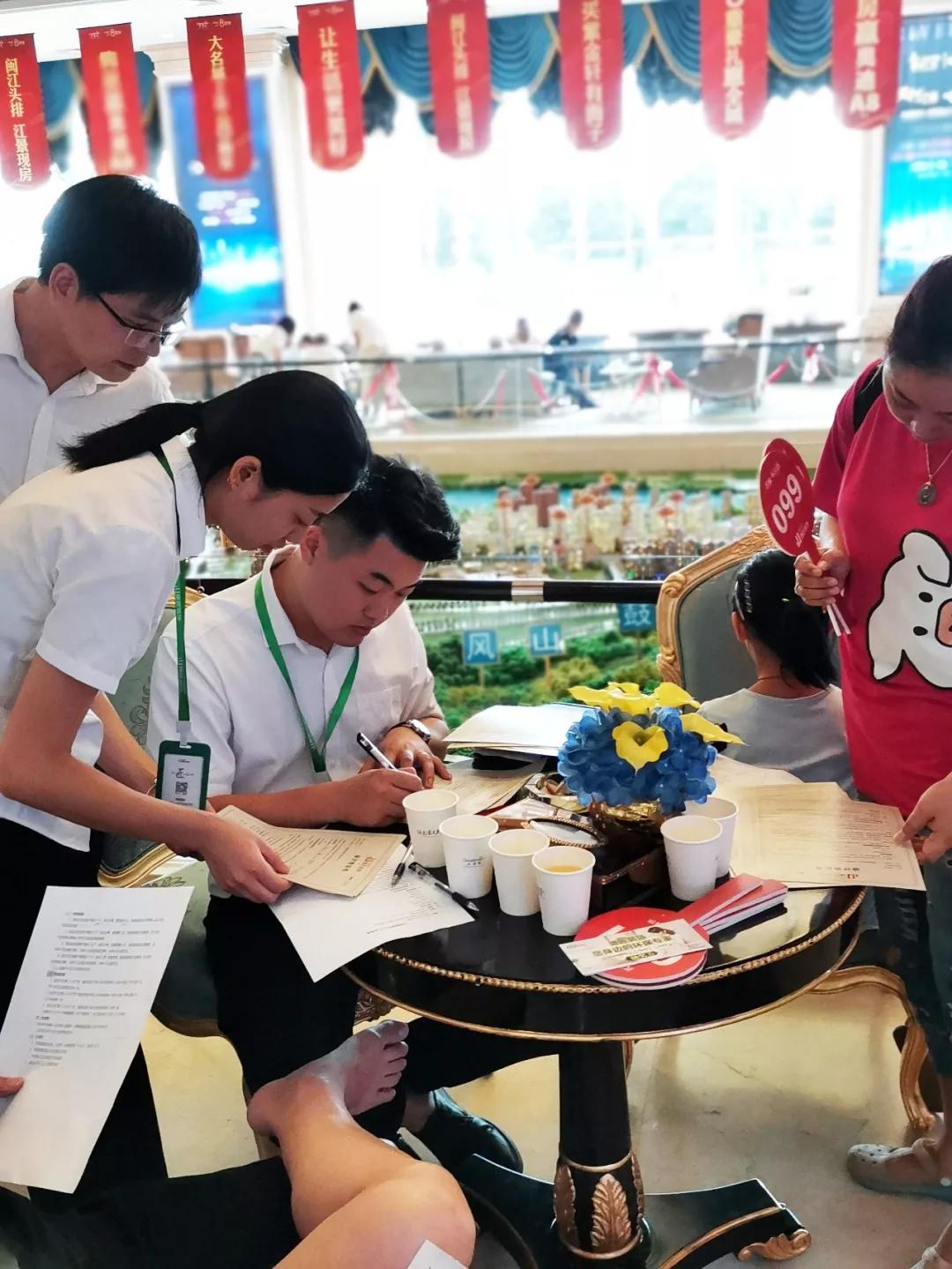 国之辉煌，家之璀璨，定装修，德匠净醛精装聚优惠