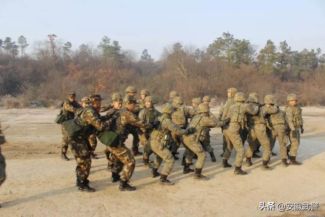 找不同啦！同为侦察兵，陆军和*警武**有哪些区别？