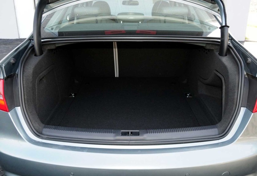 15万左右开的车,奥迪十来万b级车