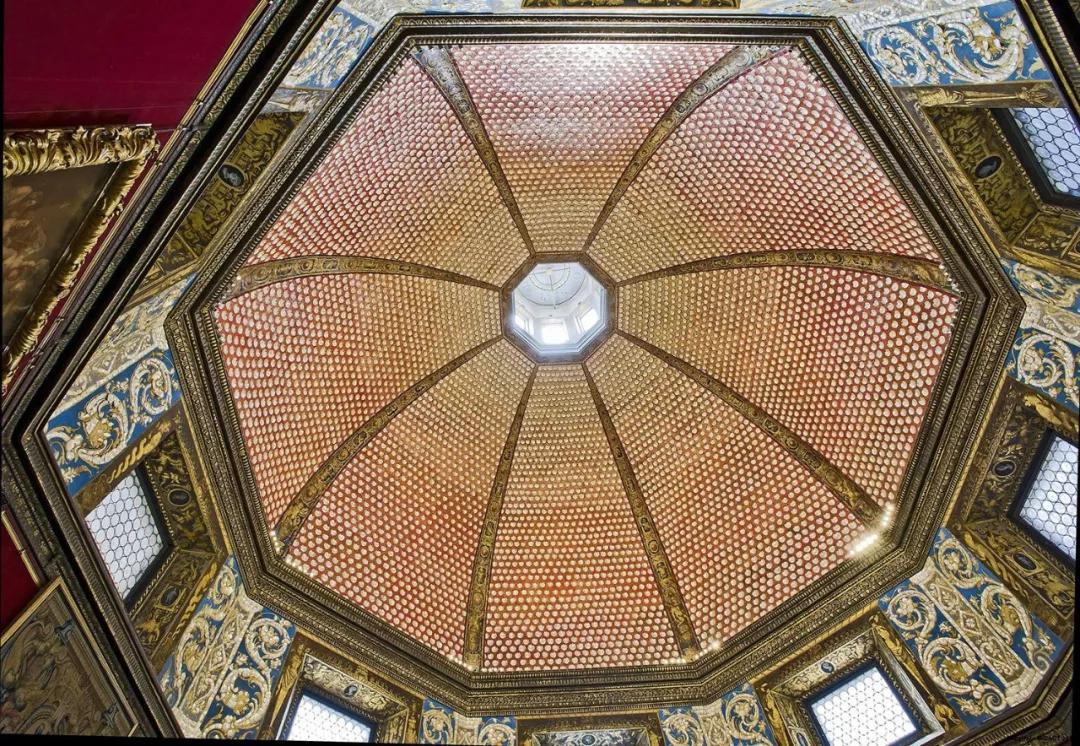 真美女,捐出千亿家产,成就世界顶级博物馆,稀世珍宝对全球开放