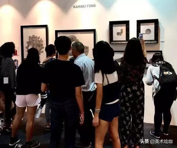 他用一支5块钱的针管笔“撸猫”，17万网友直呼：这猫要活了