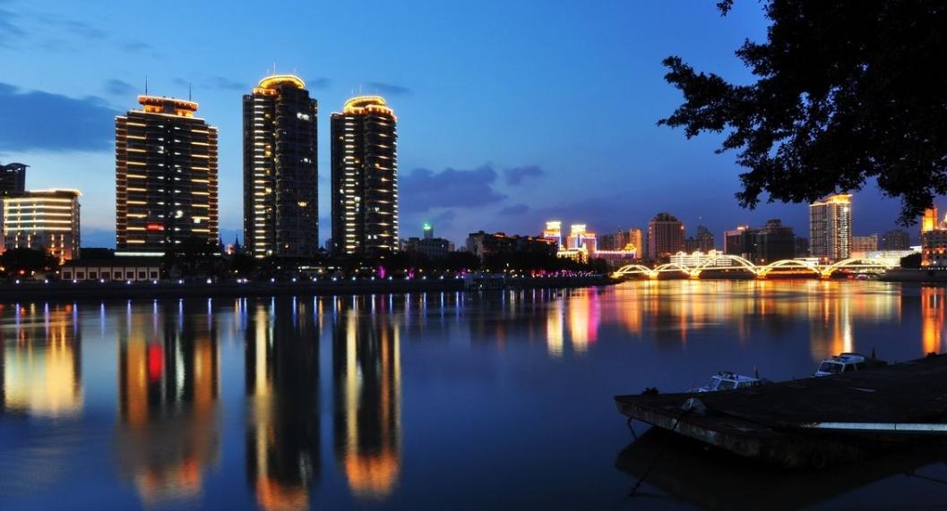 福州一座“吃香”小县城，被赞为“中国鲍鱼之乡”，前途一片光明