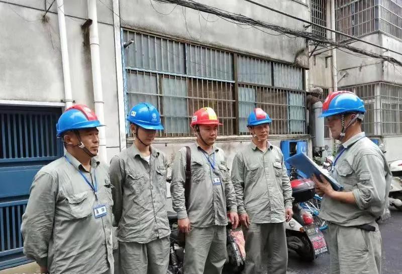 被按下暂停键等待重启,按下暂停键是为了更好的吗