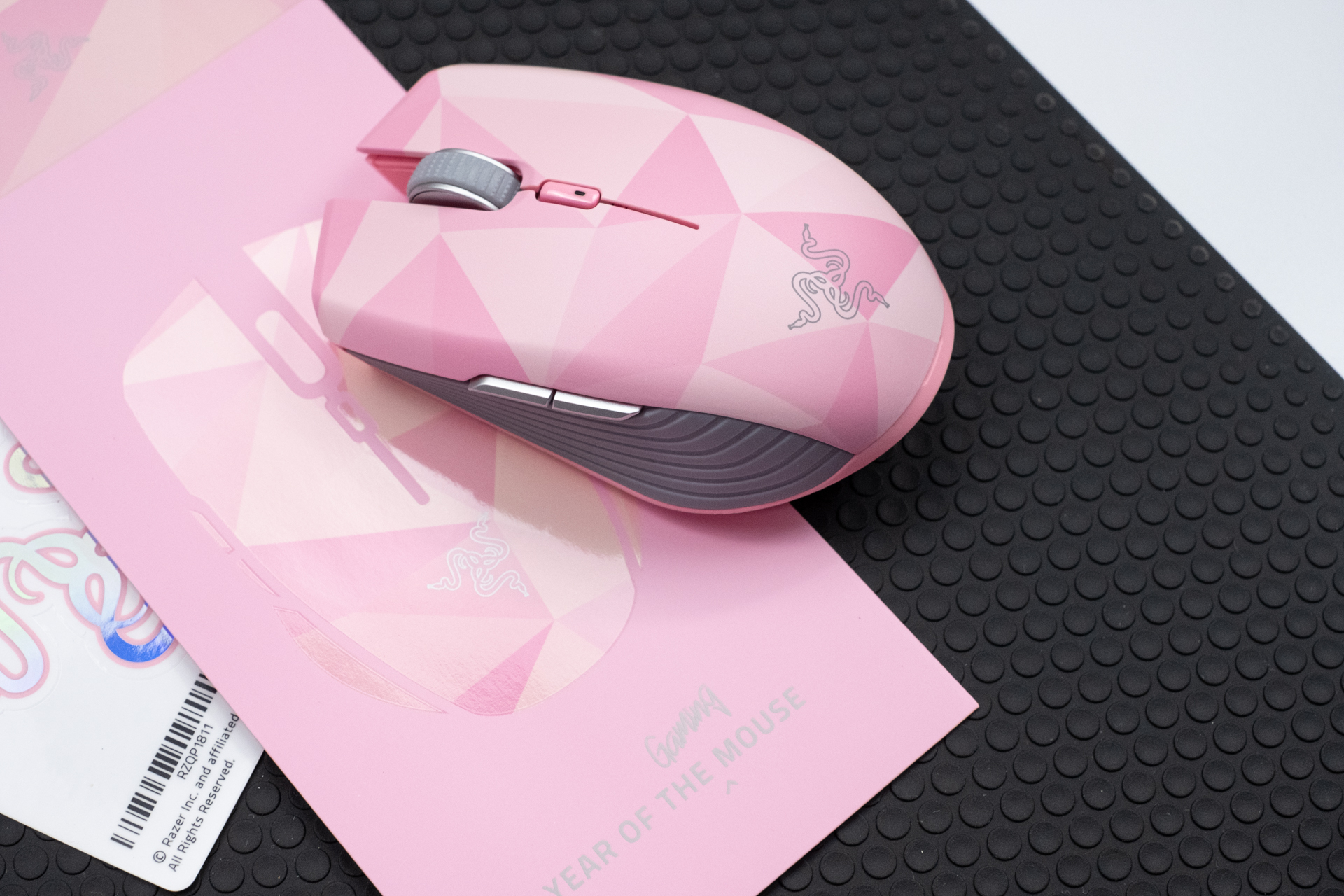 razer雷蛇刺鳞树蝰蓝牙无线双模,雷蛇razer标准版哪个颜色好看