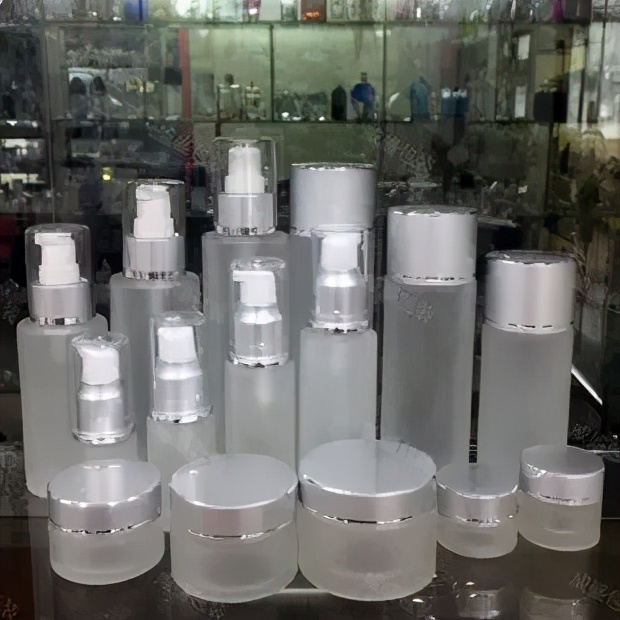 化妆品代加工贴牌厂家有哪些,如何选择正确的化妆品代加工工厂