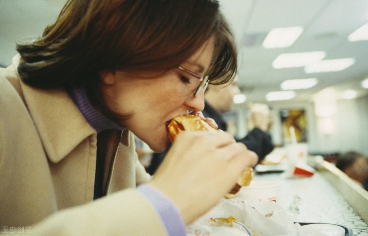 外卖店可以通过外卖小哥提高单量,美团团购怎么运营提高单量