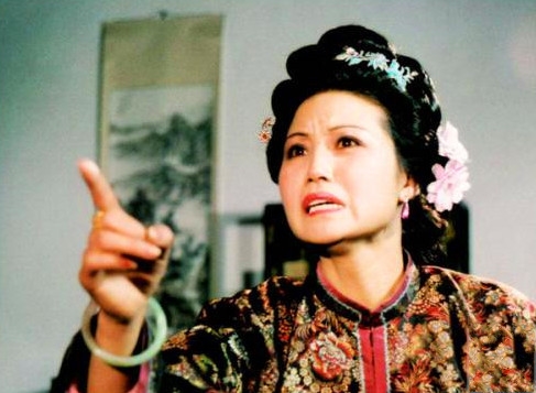 赵姨娘施法被揭穿了吗,赵姨娘用巫术被发现了吗