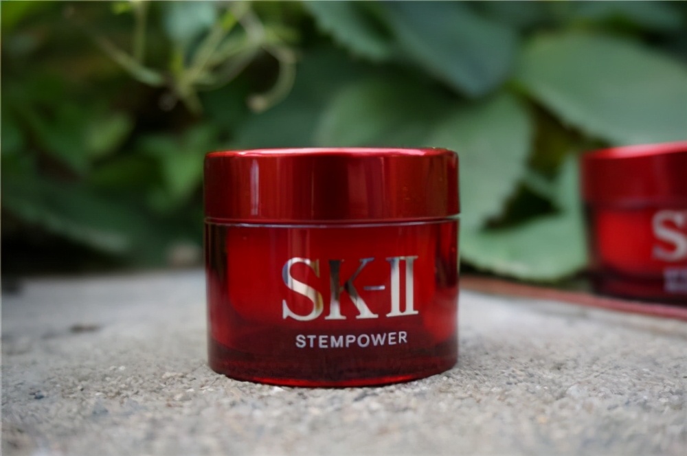 修复保湿面霜推荐平价学生,修护抗老面霜测评红黑榜