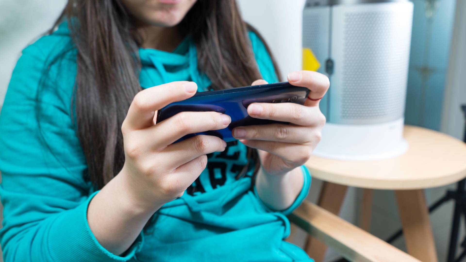 vivox27搭配零界全面屏设计,vivo最美旗舰手机x27全方面解析