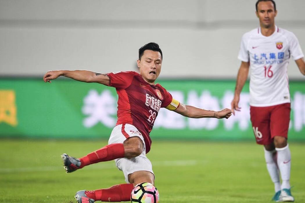 国家队百场五球郜林,国足近10年最好的门将