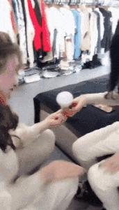 搞笑gif趣图我终于自由了,搞笑gif趣图一步做错步步皆错