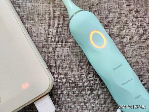 电动牙刷推荐100以内续航持久性强,实测入门必备的一款电动牙刷