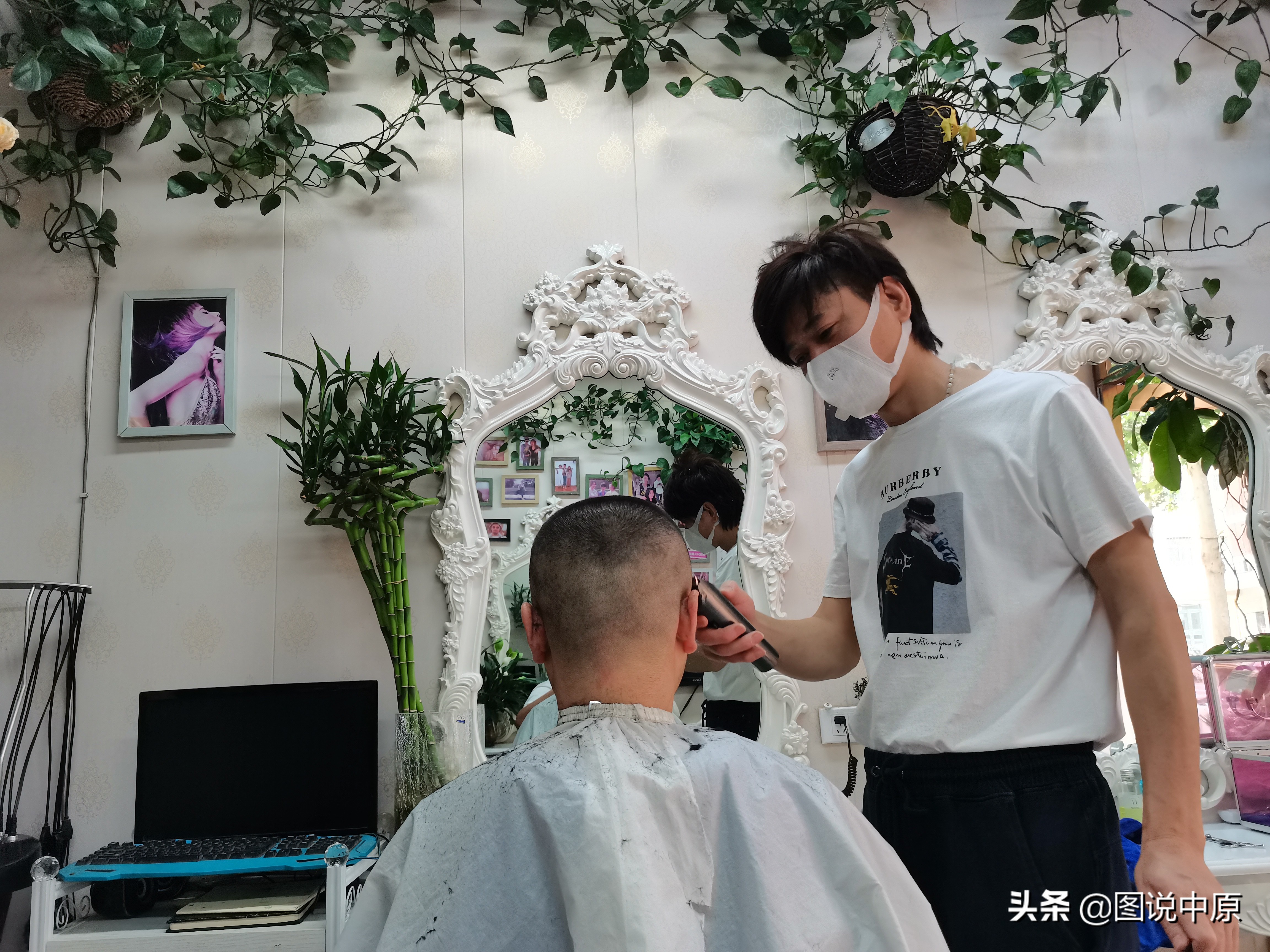 做美发赌博输光欠债如何翻身,我是一名美发师视频