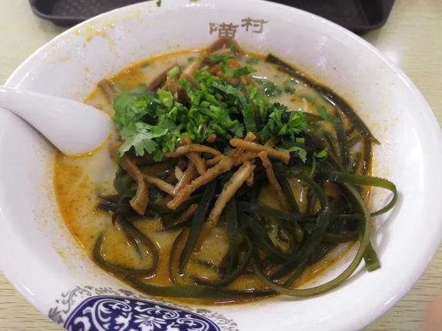 洛阳理工学院食堂怎么样,洛阳理工学院食堂美食推荐