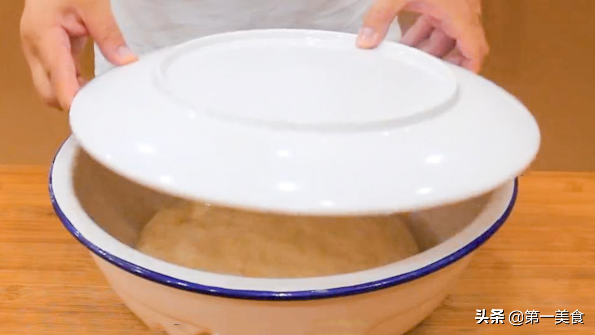 摆摊炸油条的配方和方法,早餐店油条技术教程