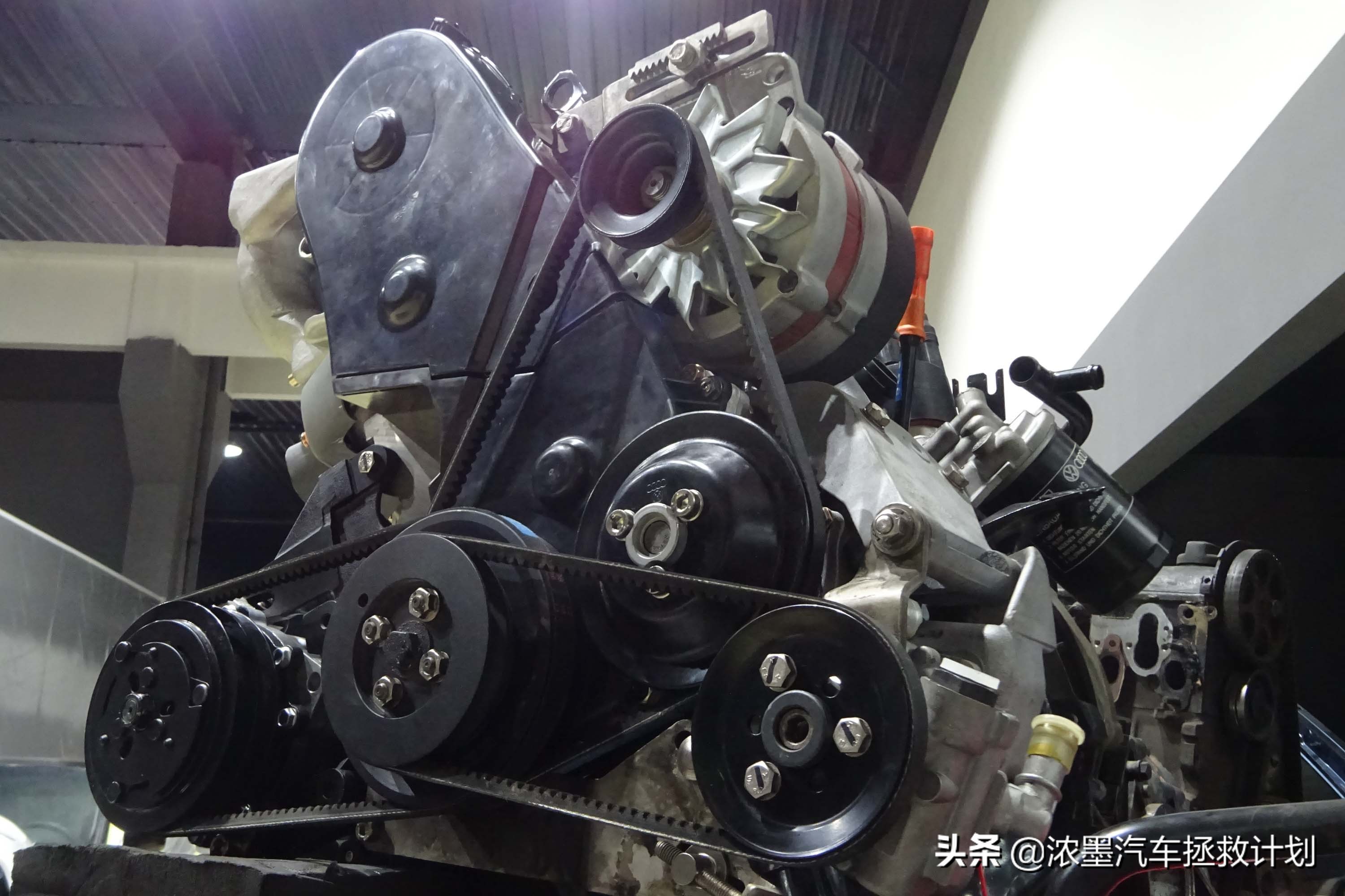 「妙手生花」重建一台战损级桑塔纳，带给它历经千般后的华丽重生