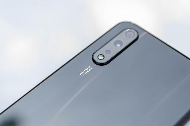 vivoz5价格为什么便宜,vivoz5值得入手吗