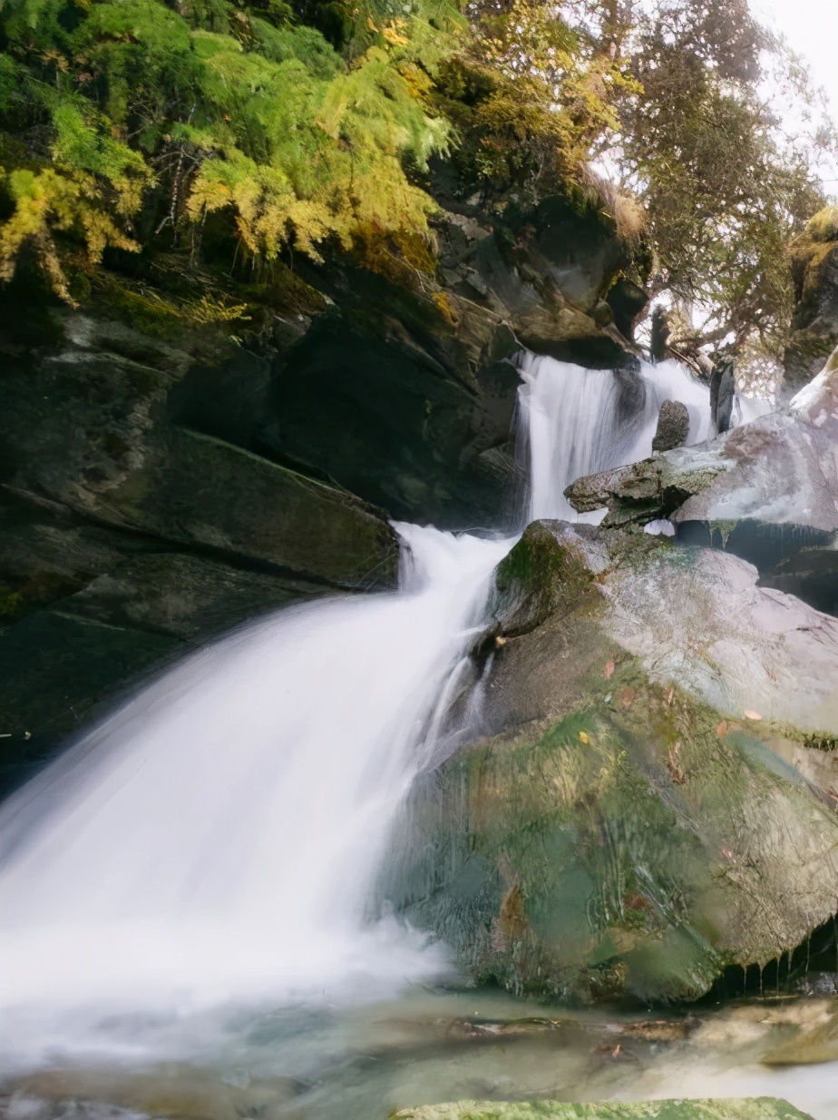 来一趟稻城亚丁，才不负最美人间四月天