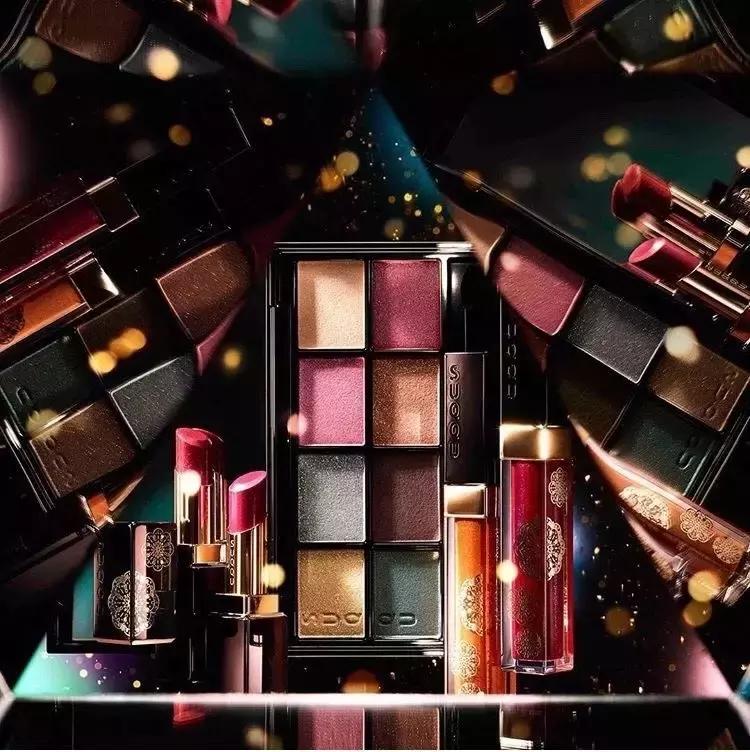 burberry圣诞限定彩盘,如果只买一个护肤品买什么