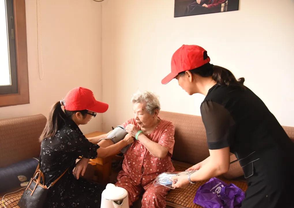 殿前街道兴隆社区大唐八期“三个到位”打造“阳光小区”被人民网转载报道