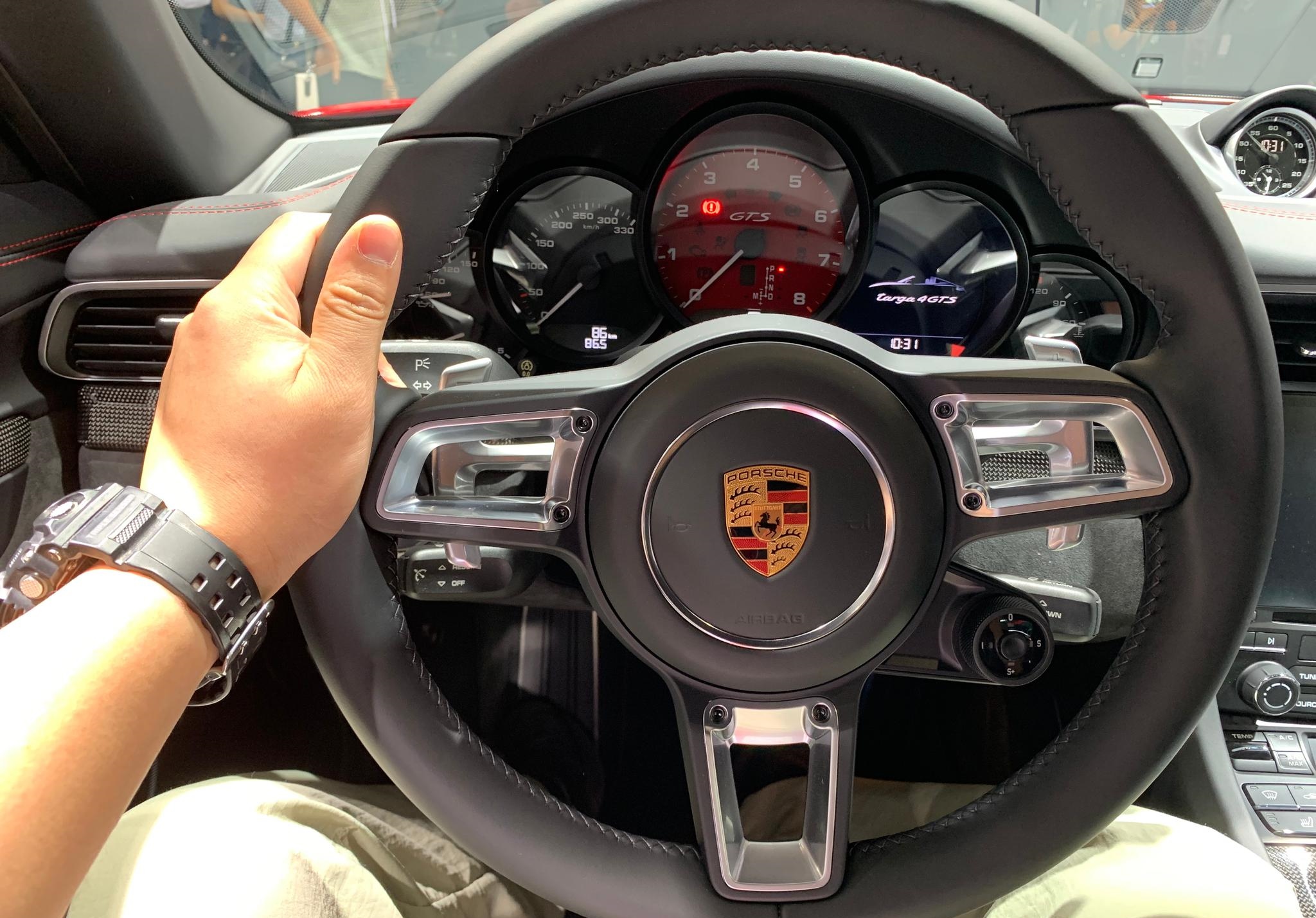 保时捷和雷克萨斯，一个马来一个印度建厂，看不起国内消费者？