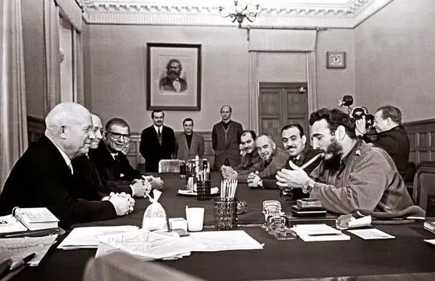 卡斯特罗纪实视频,卡斯特罗的精彩瞬间