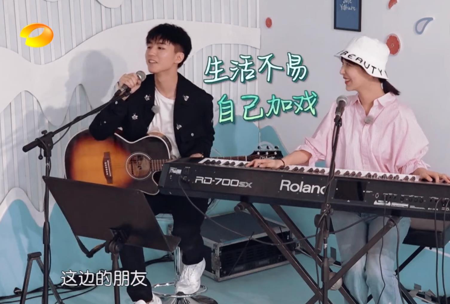 王俊凯《中餐厅》*服私**盘点第一波！技能满满的凯boss，衣品超赞