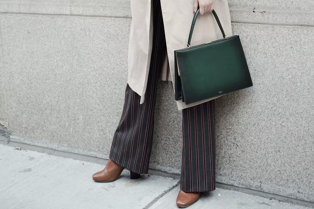 早春风衣穿搭高级感,早春穿搭颜色毛衣外套