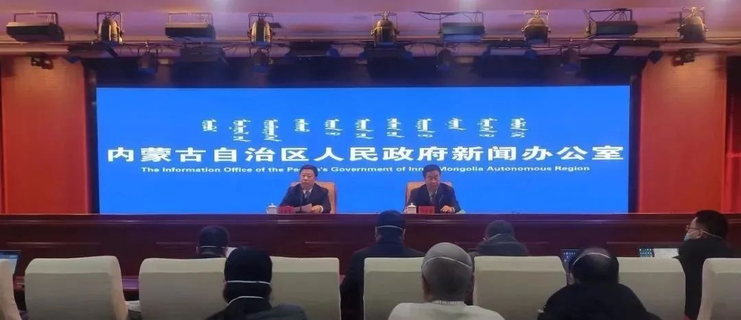 战疫前线他们用身躯筑牢防控防线,扛起战疫一线的硬核担当